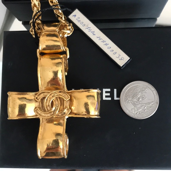 Chanel Vintage Authentic  cross  rare! necklace - Picture 8 of 8